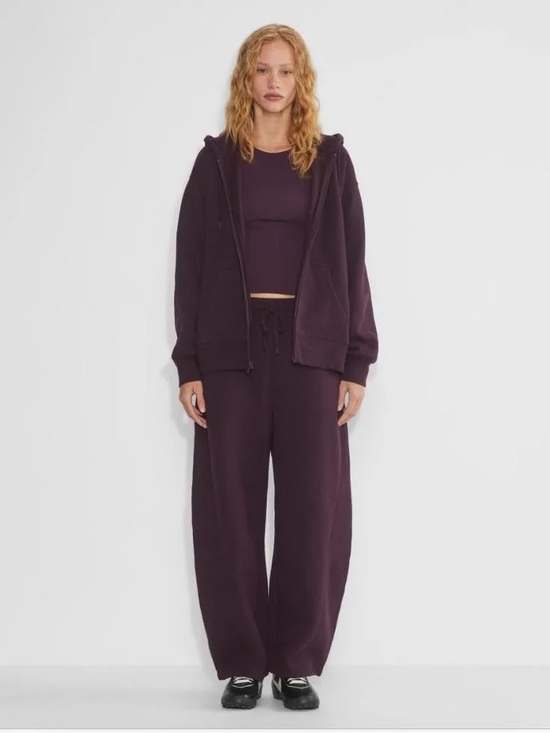 Aritzia Tops - Aritzia Perfect Hoodie in Noble